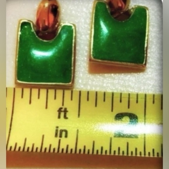 Green Polished Stone & Gold Tone Earrings w/Stud Posts & Rubber Back Closures - Picture 4 of 5